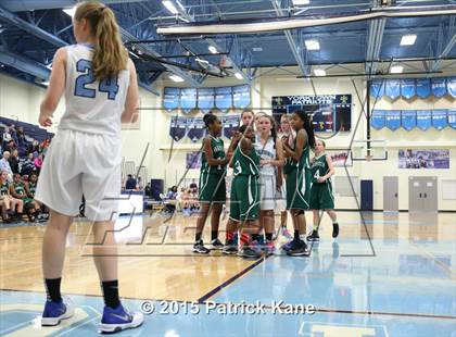 Thumbnail 3 in Wakefield @ Yorktown photogallery.