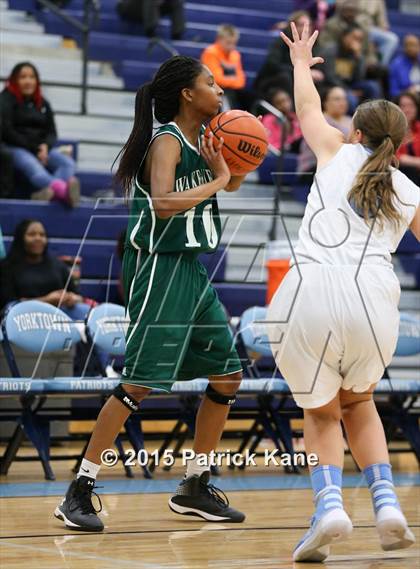 Thumbnail 3 in Wakefield @ Yorktown photogallery.