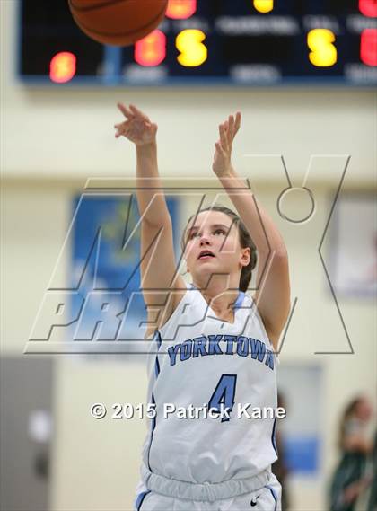 Thumbnail 2 in Wakefield @ Yorktown photogallery.