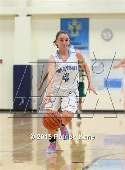 Thumbnail 2 in Wakefield @ Yorktown photogallery.