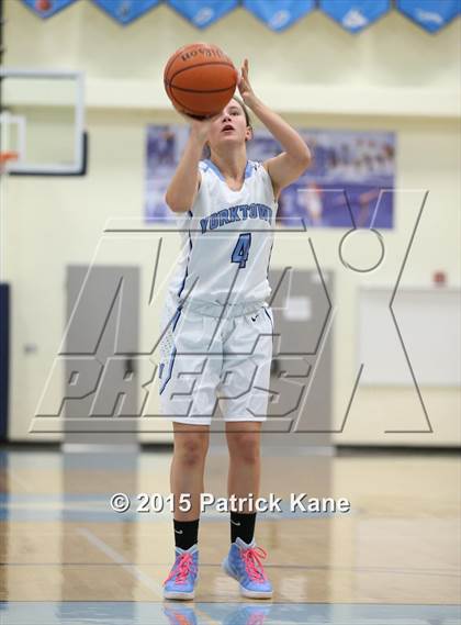 Thumbnail 3 in Wakefield @ Yorktown photogallery.