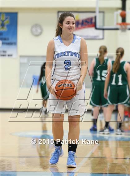 Thumbnail 1 in Wakefield @ Yorktown photogallery.