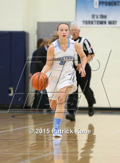 Thumbnail 3 in Wakefield @ Yorktown photogallery.