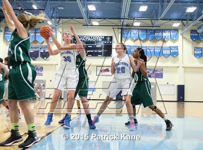 Thumbnail 2 in Wakefield @ Yorktown photogallery.
