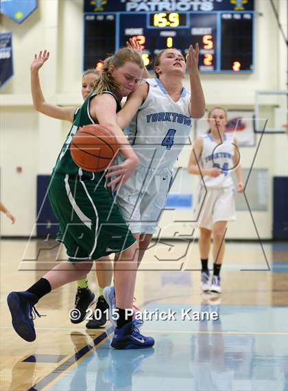 Thumbnail 2 in Wakefield @ Yorktown photogallery.