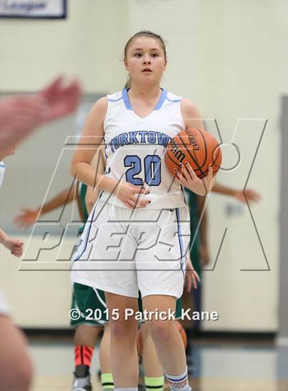 Thumbnail 2 in Wakefield @ Yorktown photogallery.