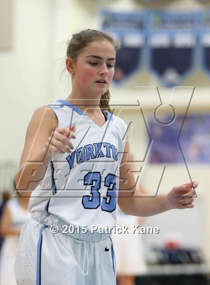 Thumbnail 3 in Wakefield @ Yorktown photogallery.