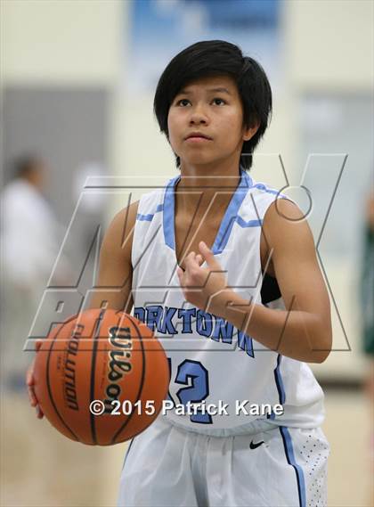 Thumbnail 1 in Wakefield @ Yorktown photogallery.