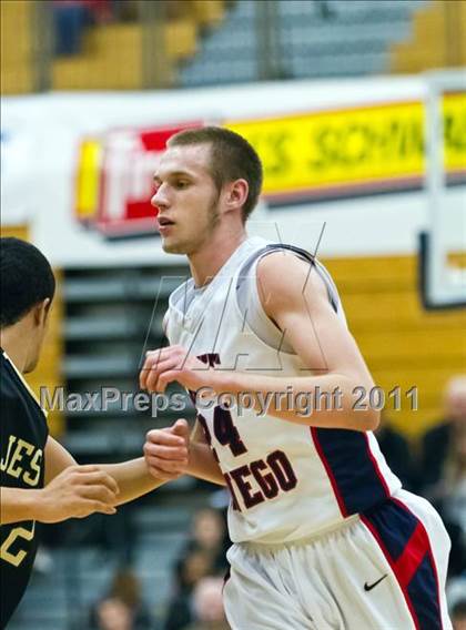 Thumbnail 2 in Jesuit vs. Lake Oswego (Les Schwab Invitational) photogallery.