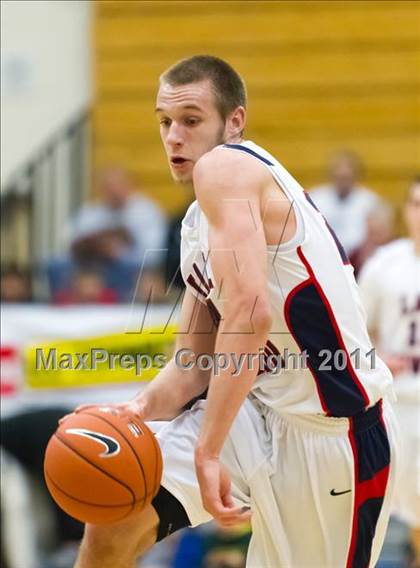 Thumbnail 1 in Jesuit vs. Lake Oswego (Les Schwab Invitational) photogallery.