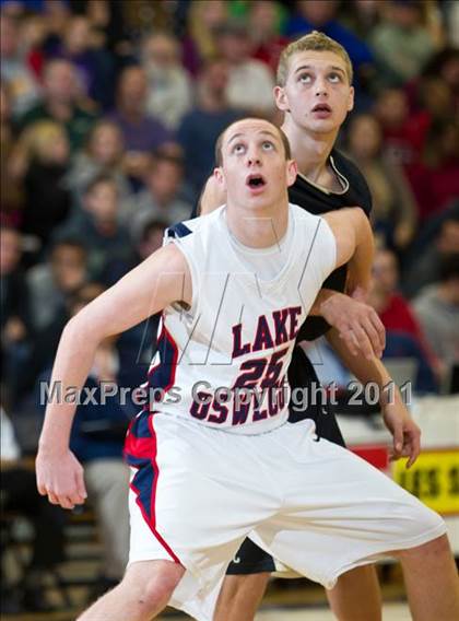 Thumbnail 3 in Jesuit vs. Lake Oswego (Les Schwab Invitational) photogallery.