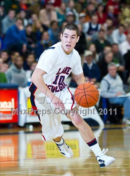 Thumbnail 3 in Jesuit vs. Lake Oswego (Les Schwab Invitational) photogallery.