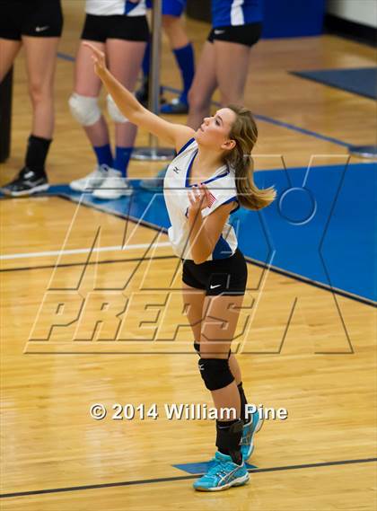 Thumbnail 2 in Rondout Valley vs. Goshen Central (Section 9 Class B Final) photogallery.