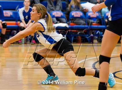 Thumbnail 3 in Rondout Valley vs. Goshen Central (Section 9 Class B Final) photogallery.