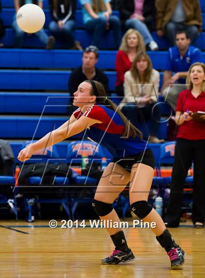 Thumbnail 2 in Rondout Valley vs. Goshen Central (Section 9 Class B Final) photogallery.