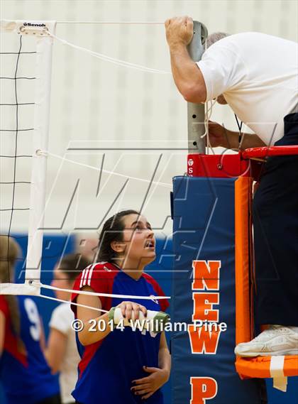 Thumbnail 2 in Rondout Valley vs. Goshen Central (Section 9 Class B Final) photogallery.