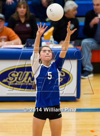 Thumbnail 1 in Rondout Valley vs. Goshen Central (Section 9 Class B Final) photogallery.