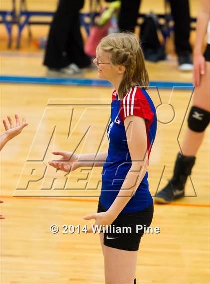 Thumbnail 1 in Rondout Valley vs. Goshen Central (Section 9 Class B Final) photogallery.