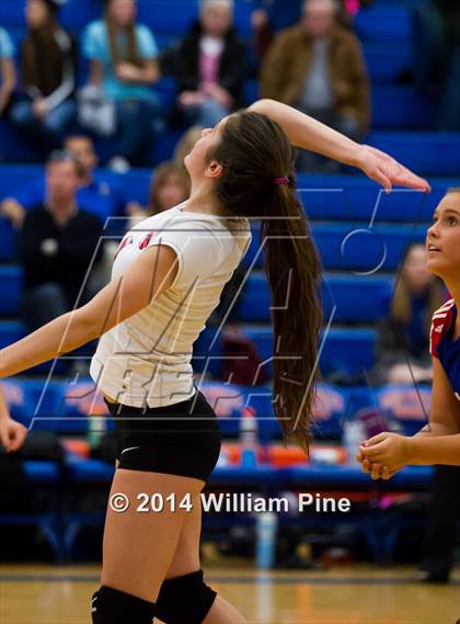 Thumbnail 3 in Rondout Valley vs. Goshen Central (Section 9 Class B Final) photogallery.