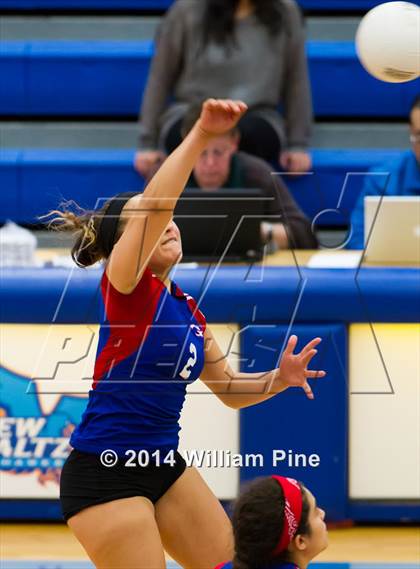 Thumbnail 1 in Rondout Valley vs. Goshen Central (Section 9 Class B Final) photogallery.