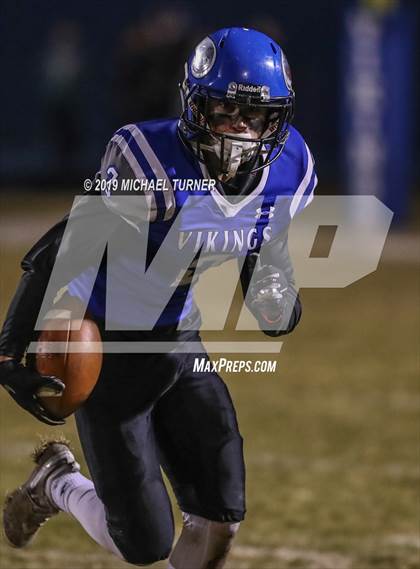 Thumbnail 2 in Mountain View @ Coeur d'Alene (State 5A Quarter Final) photogallery.