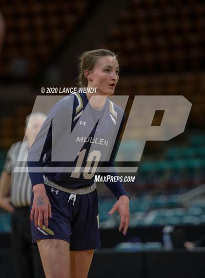 Thumbnail 3 in Mullen vs. Berthoud (CHSAA 4A Final Four) photogallery.