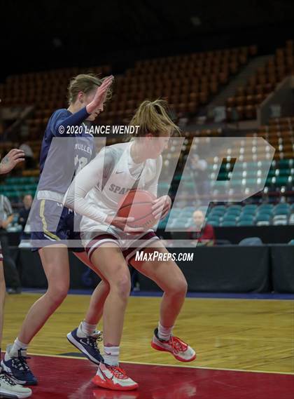 Thumbnail 2 in Mullen vs. Berthoud (CHSAA 4A Final Four) photogallery.
