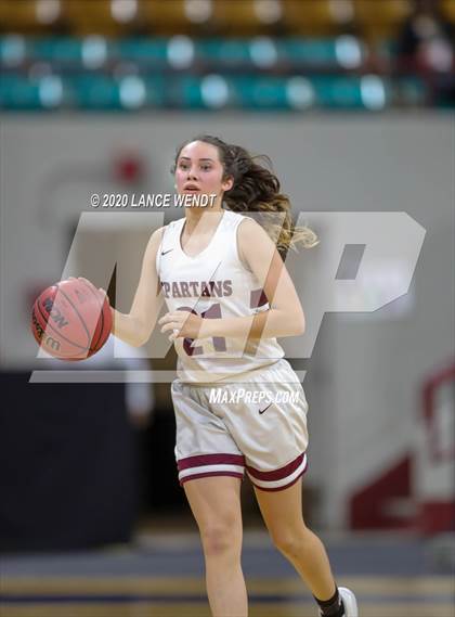 Thumbnail 2 in Mullen vs. Berthoud (CHSAA 4A Final Four) photogallery.