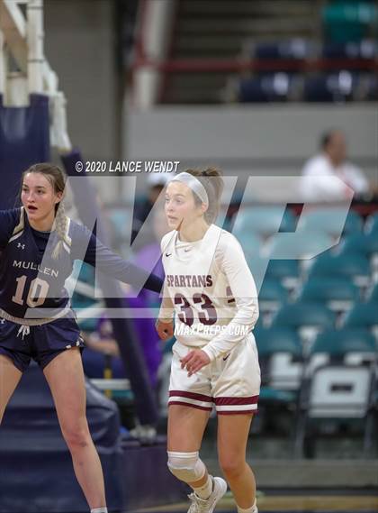 Thumbnail 1 in Mullen vs. Berthoud (CHSAA 4A Final Four) photogallery.
