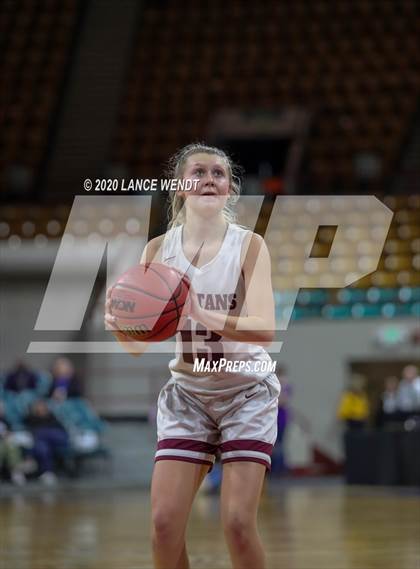 Thumbnail 2 in Mullen vs. Berthoud (CHSAA 4A Final Four) photogallery.