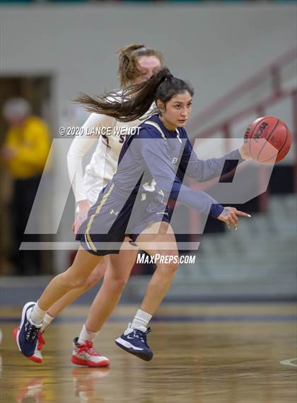 Thumbnail 1 in Mullen vs. Berthoud (CHSAA 4A Final Four) photogallery.