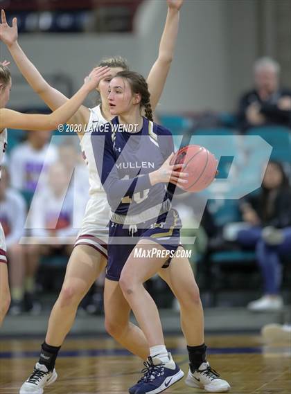 Thumbnail 1 in Mullen vs. Berthoud (CHSAA 4A Final Four) photogallery.