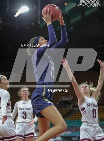 Thumbnail 2 in Mullen vs. Berthoud (CHSAA 4A Final Four) photogallery.