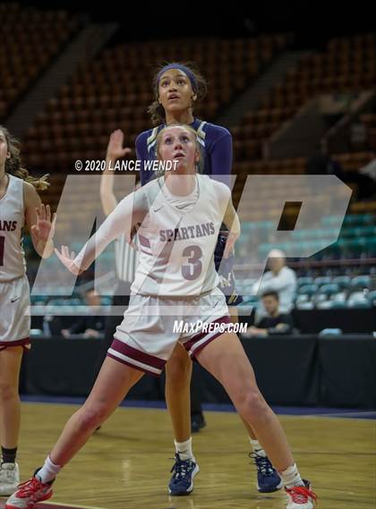 Thumbnail 1 in Mullen vs. Berthoud (CHSAA 4A Final Four) photogallery.