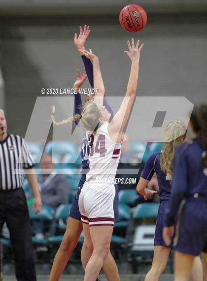Thumbnail 3 in Mullen vs. Berthoud (CHSAA 4A Final Four) photogallery.