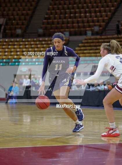 Thumbnail 2 in Mullen vs. Berthoud (CHSAA 4A Final Four) photogallery.