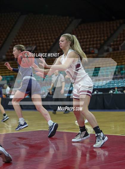 Thumbnail 2 in Mullen vs. Berthoud (CHSAA 4A Final Four) photogallery.