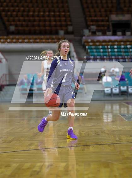 Thumbnail 3 in Mullen vs. Berthoud (CHSAA 4A Final Four) photogallery.