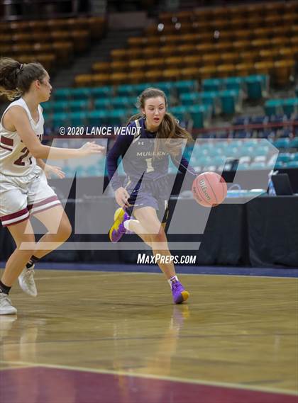 Thumbnail 1 in Mullen vs. Berthoud (CHSAA 4A Final Four) photogallery.