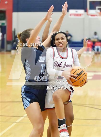 Thumbnail 1 in James Clemens @ Bob Jones photogallery.