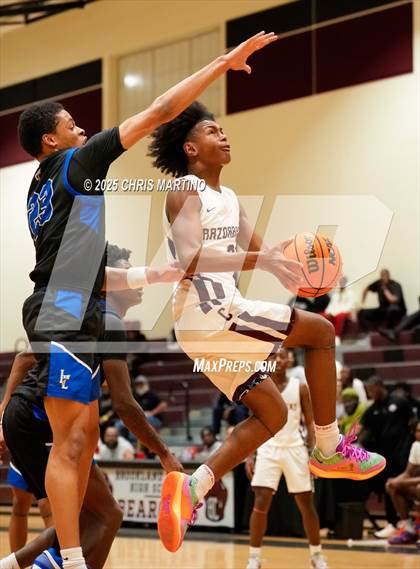 Thumbnail 1 in Indian Land vs Cross Creek (Cayce Roundball Classic) photogallery.