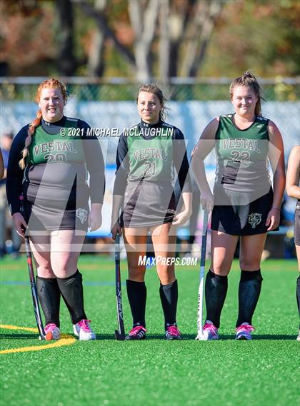 Thumbnail 2 in Vestal vs. Garden City (NYSPHSAA Class B Semifinal) photogallery.