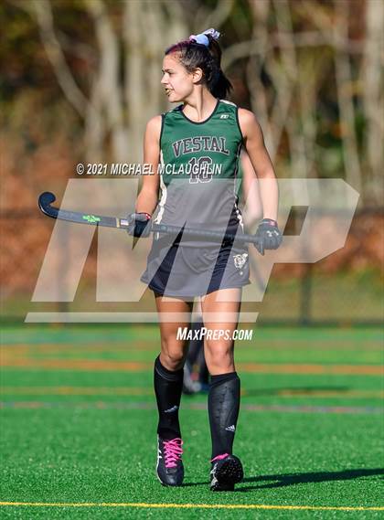Thumbnail 2 in Vestal vs. Garden City (NYSPHSAA Class B Semifinal) photogallery.