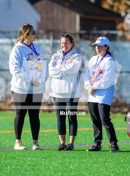 Thumbnail 1 in Vestal vs. Garden City (NYSPHSAA Class B Semifinal) photogallery.