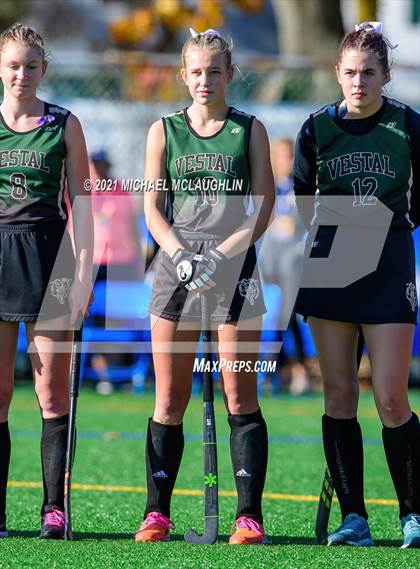 Thumbnail 1 in Vestal vs. Garden City (NYSPHSAA Class B Semifinal) photogallery.