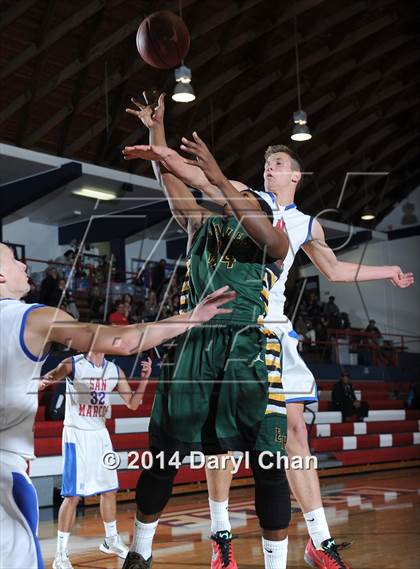 Thumbnail 3 in Eisenhower vs San Marcos (#D1 Bound Southern California Christmas Classic) photogallery.