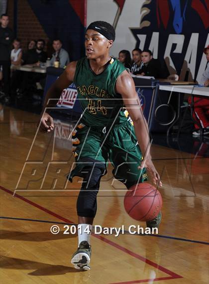 Thumbnail 2 in Eisenhower vs San Marcos (#D1 Bound Southern California Christmas Classic) photogallery.