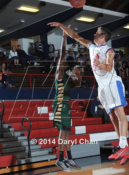 Thumbnail 2 in Eisenhower vs San Marcos (#D1 Bound Southern California Christmas Classic) photogallery.