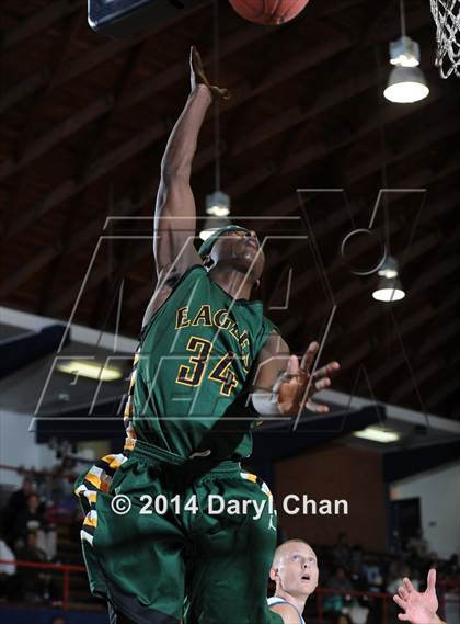 Thumbnail 1 in Eisenhower vs San Marcos (#D1 Bound Southern California Christmas Classic) photogallery.