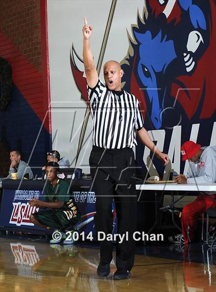 Thumbnail 1 in Eisenhower vs San Marcos (#D1 Bound Southern California Christmas Classic) photogallery.